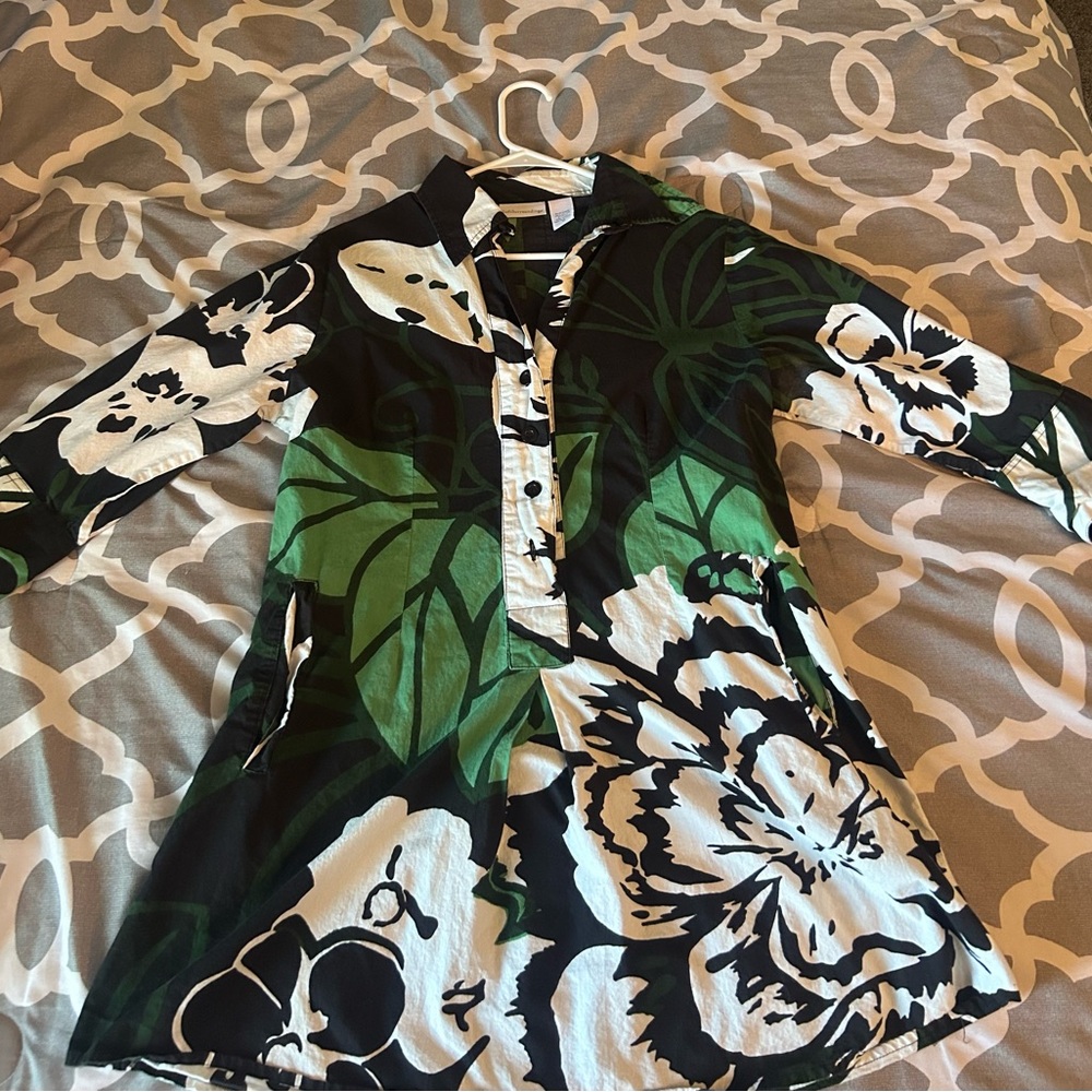 Comfortable, dressy-casual blouse.